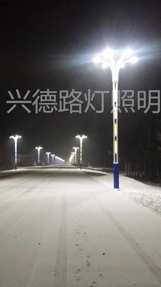 實地安裝完畢亮燈效果圖片